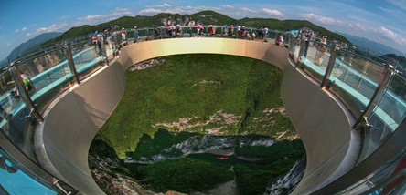 云陽(yáng)龍缸、云端廊橋、岐山草場(chǎng)、萬(wàn)州大瀑布二